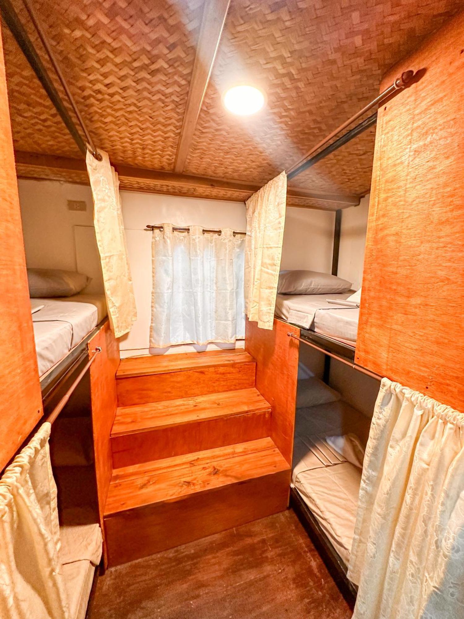 Hangout'S Hostel 엘니도 외부 사진