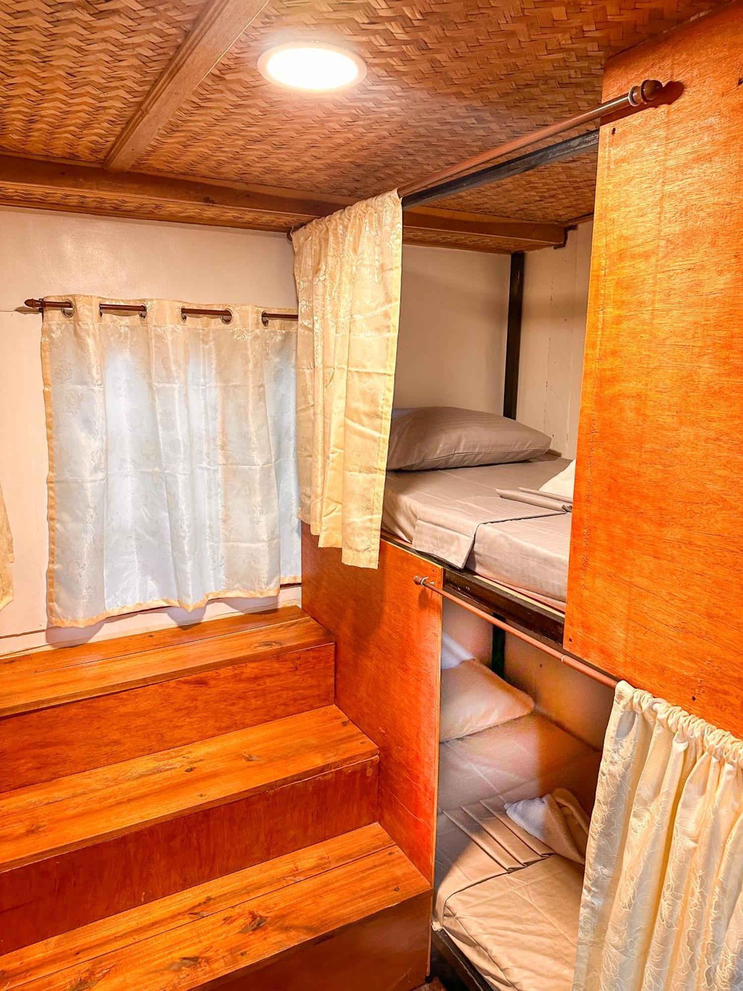Hangout'S Hostel 엘니도 외부 사진