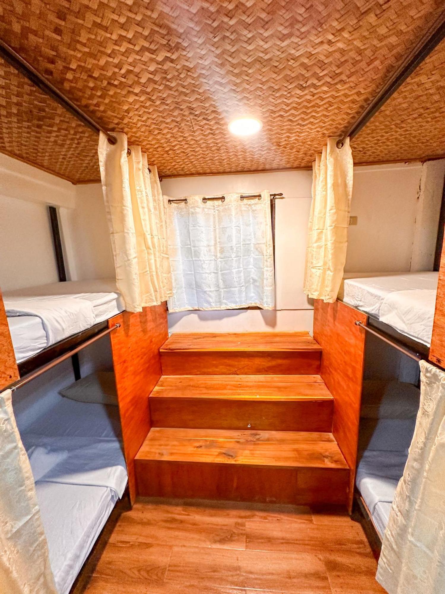 Hangout'S Hostel 엘니도 외부 사진