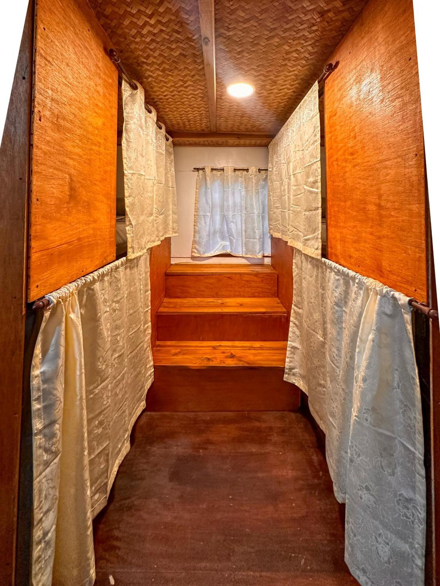 Hangout'S Hostel 엘니도 외부 사진