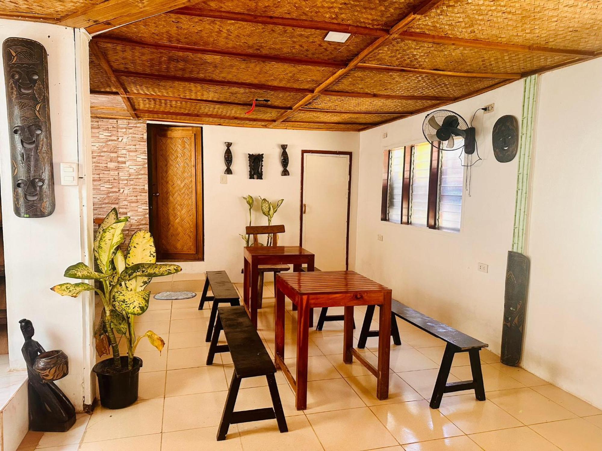 Hangout'S Hostel 엘니도 외부 사진